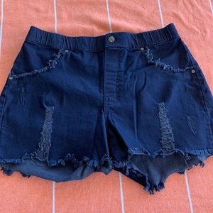 Hue Medium womens navy short!  Perfect shape!